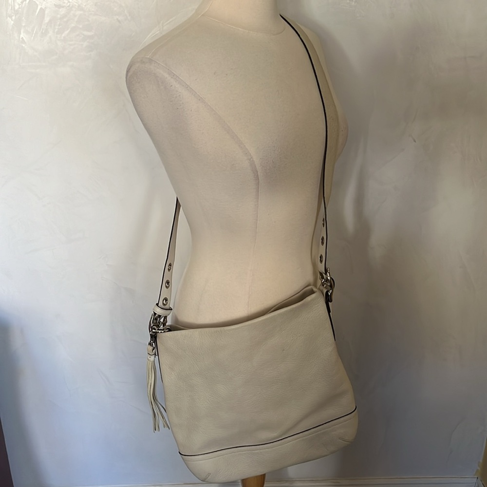 Coach 1428 Off White Pebbled Leather shoulder/Cross Body Bag adjustable strap - Picture 5 of 17